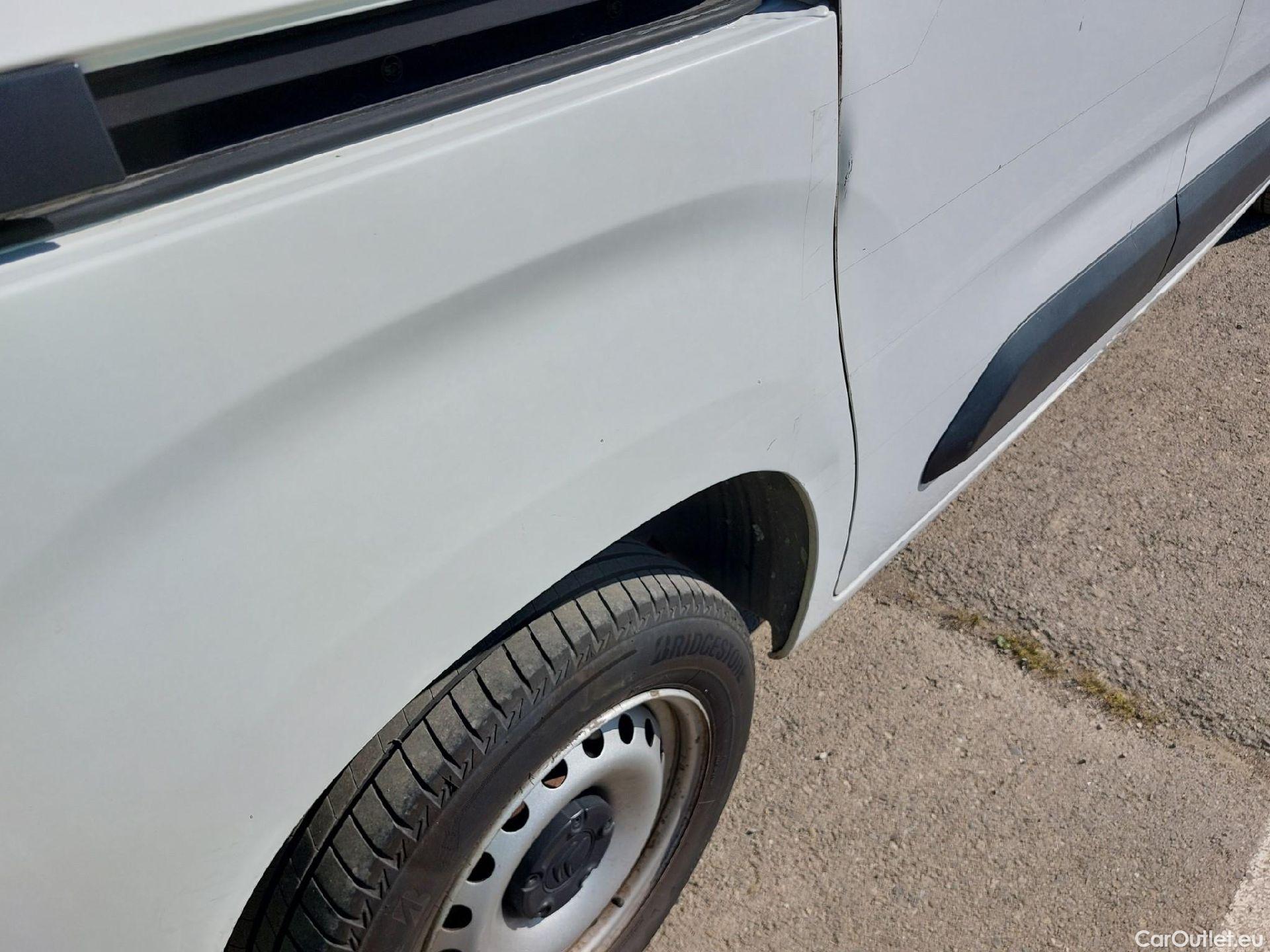  Citroen  Berlingo CITROEN  / 2018 / 3P / furgón derivado de turismo Talla M BlueHDi 55kW CONTROL #26