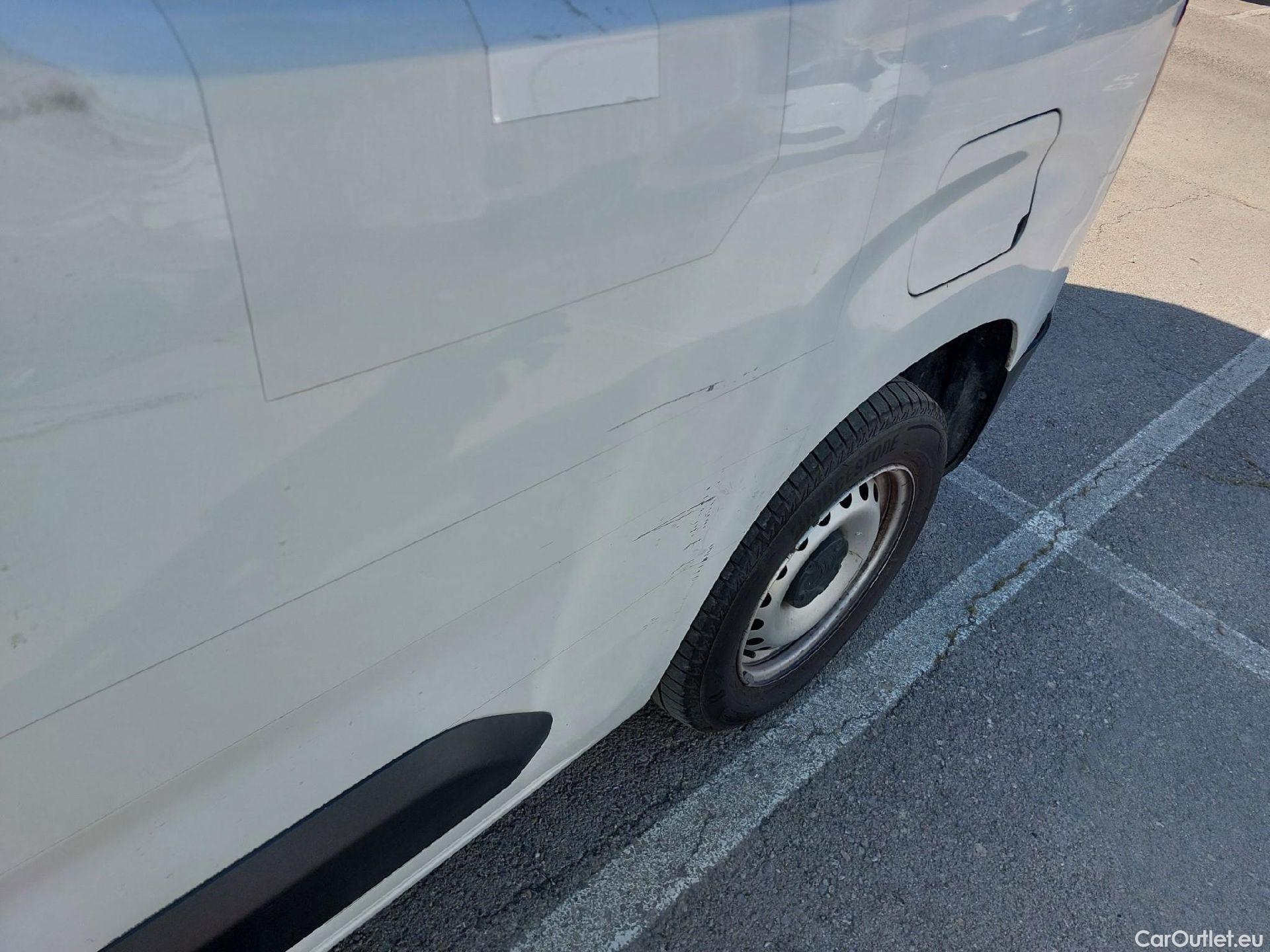  Citroen  Berlingo CITROEN  / 2018 / 3P / furgón derivado de turismo Talla M BlueHDi 55kW CONTROL #14