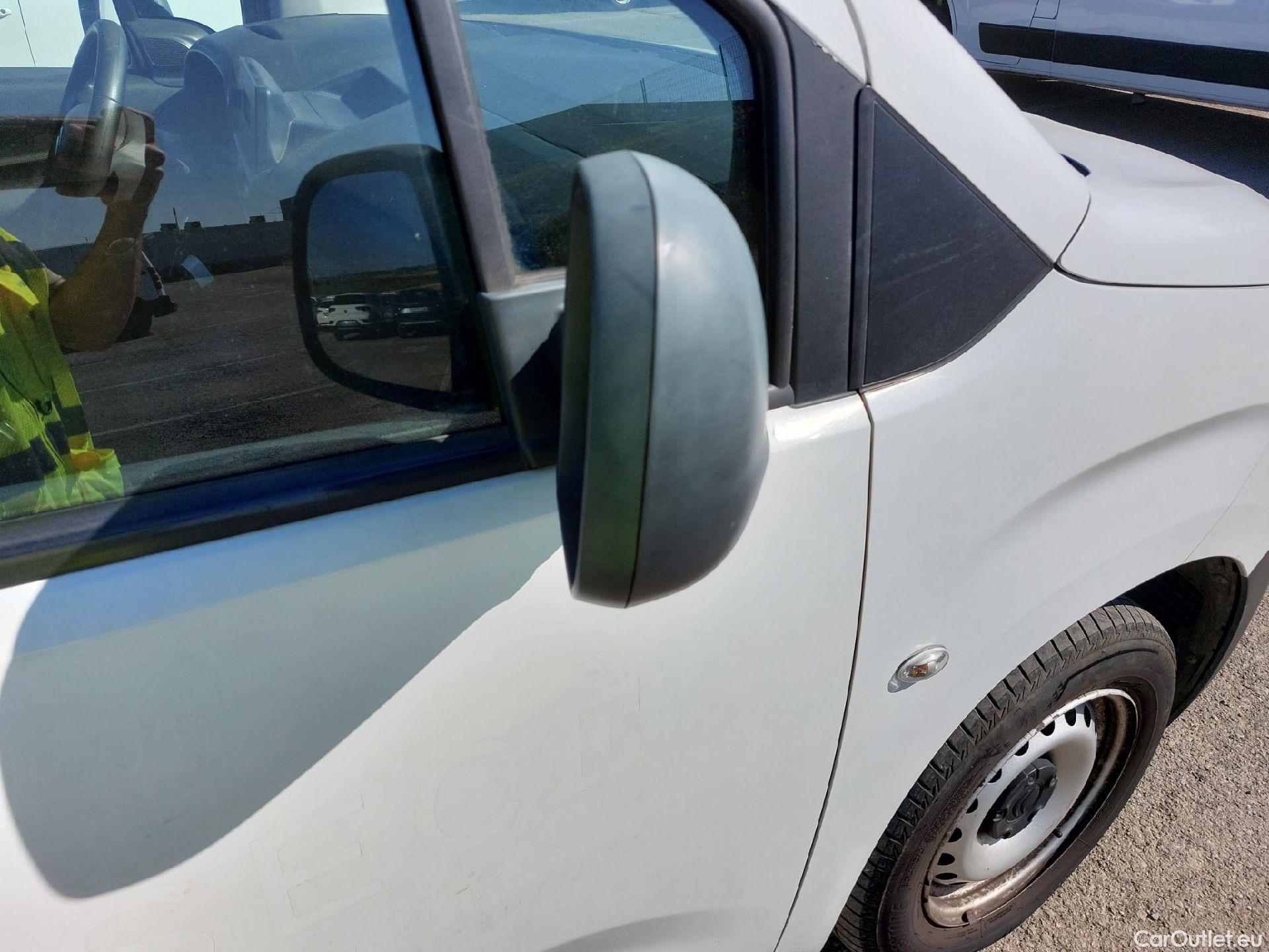  Citroen  Berlingo CITROEN  / 2018 / 3P / furgón derivado de turismo Talla M BlueHDi 55kW CONTROL #33