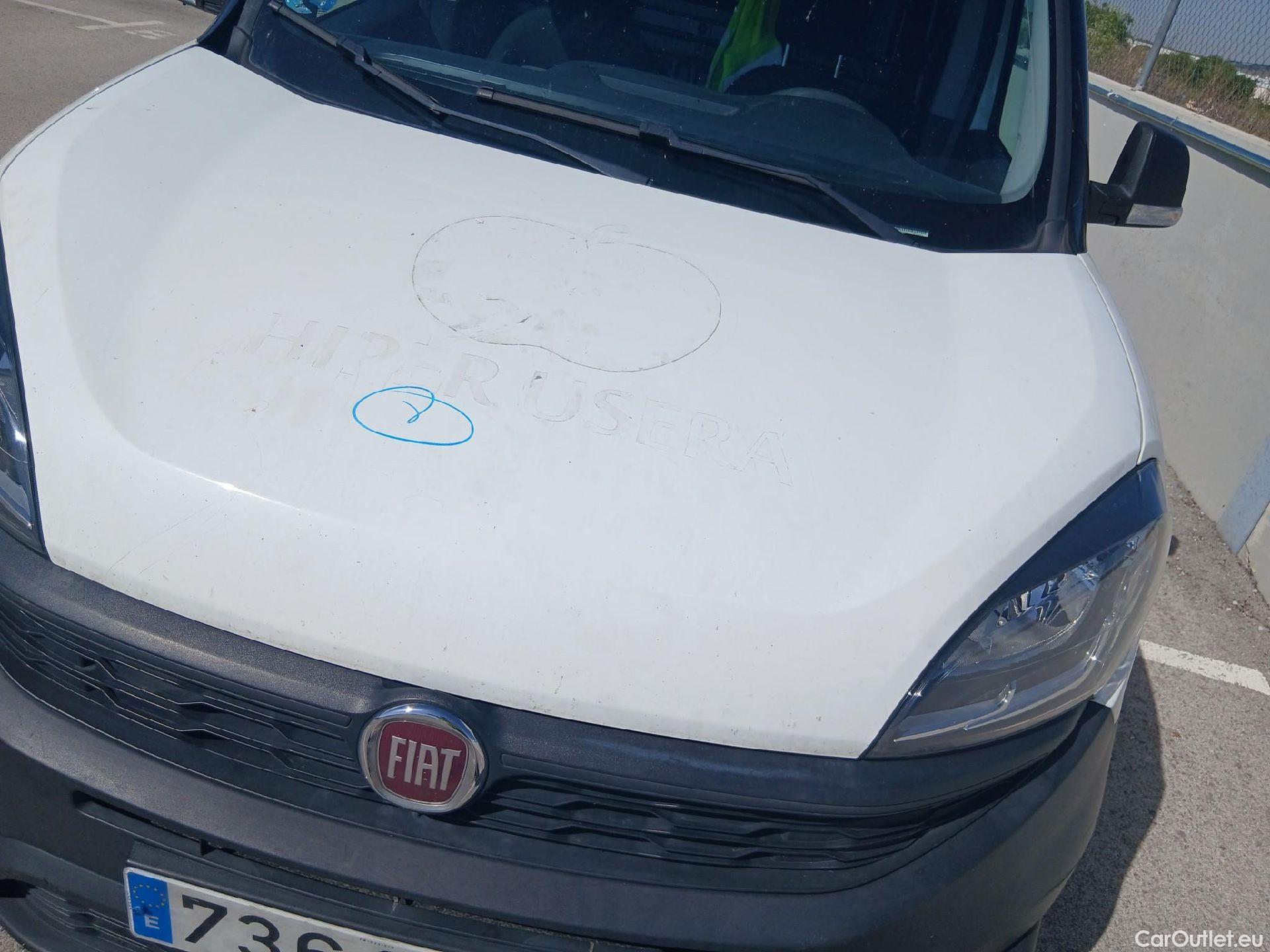  Fiat  Doblo FIAT Doblò Cargo/2015/4P/furgón derivado de turismo Cargo Maxi Base Plus 1.4 Tjet 89kW GNC #13