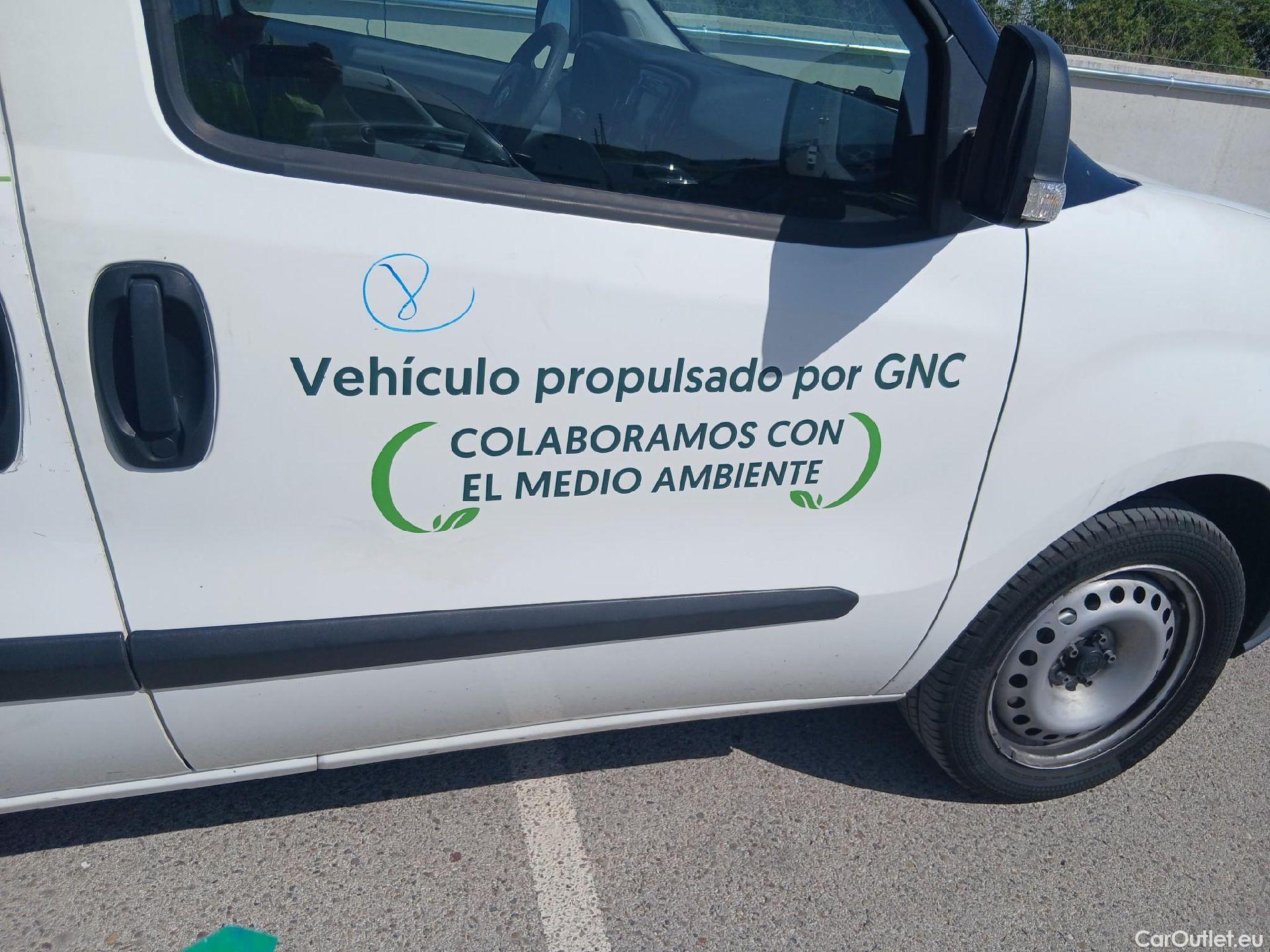  Fiat  Doblo FIAT Doblò Cargo/2015/4P/furgón derivado de turismo Cargo Maxi Base Plus 1.4 Tjet 89kW GNC #34
