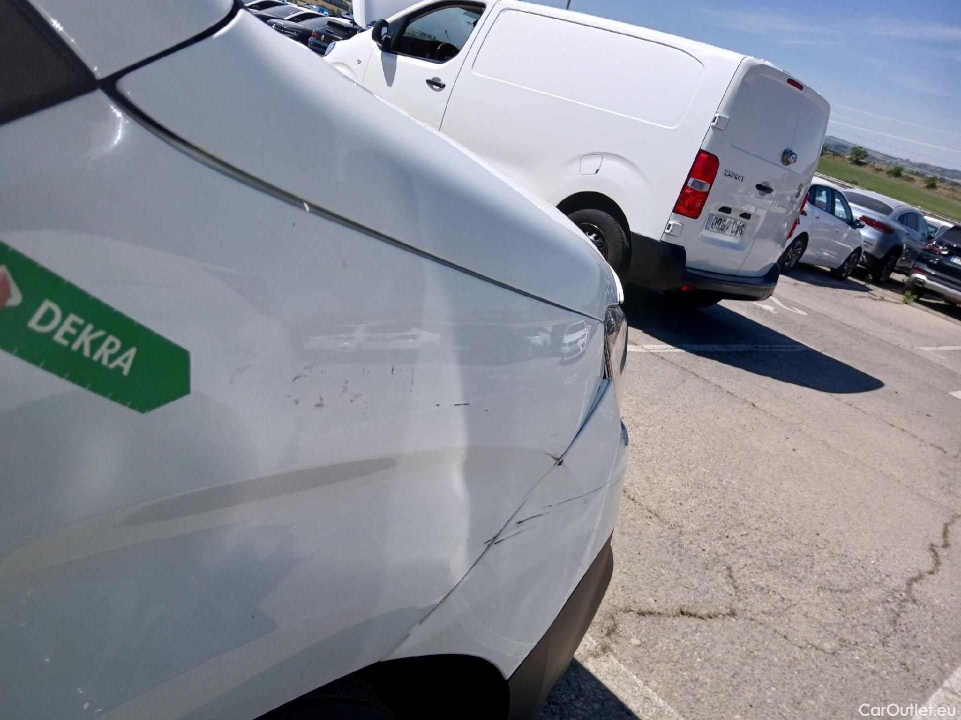  Citroen  Berlingo CITROEN  / 2018 / 4P / furgón derivado de turismo Talla M BlueHDi 100 CLUB #68