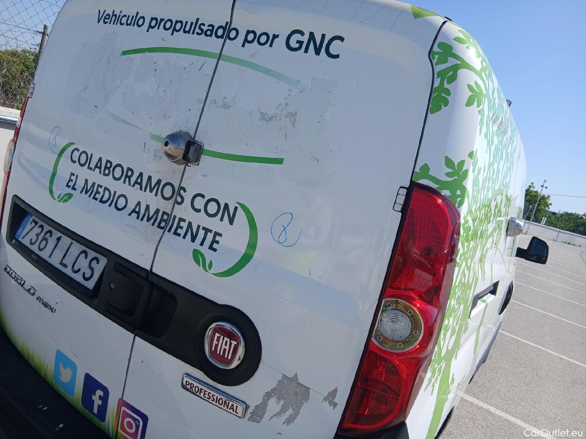  Fiat  Doblo FIAT Doblò Cargo/2015/4P/furgón derivado de turismo Cargo Maxi Base Plus 1.4 Tjet 89kW GNC #28