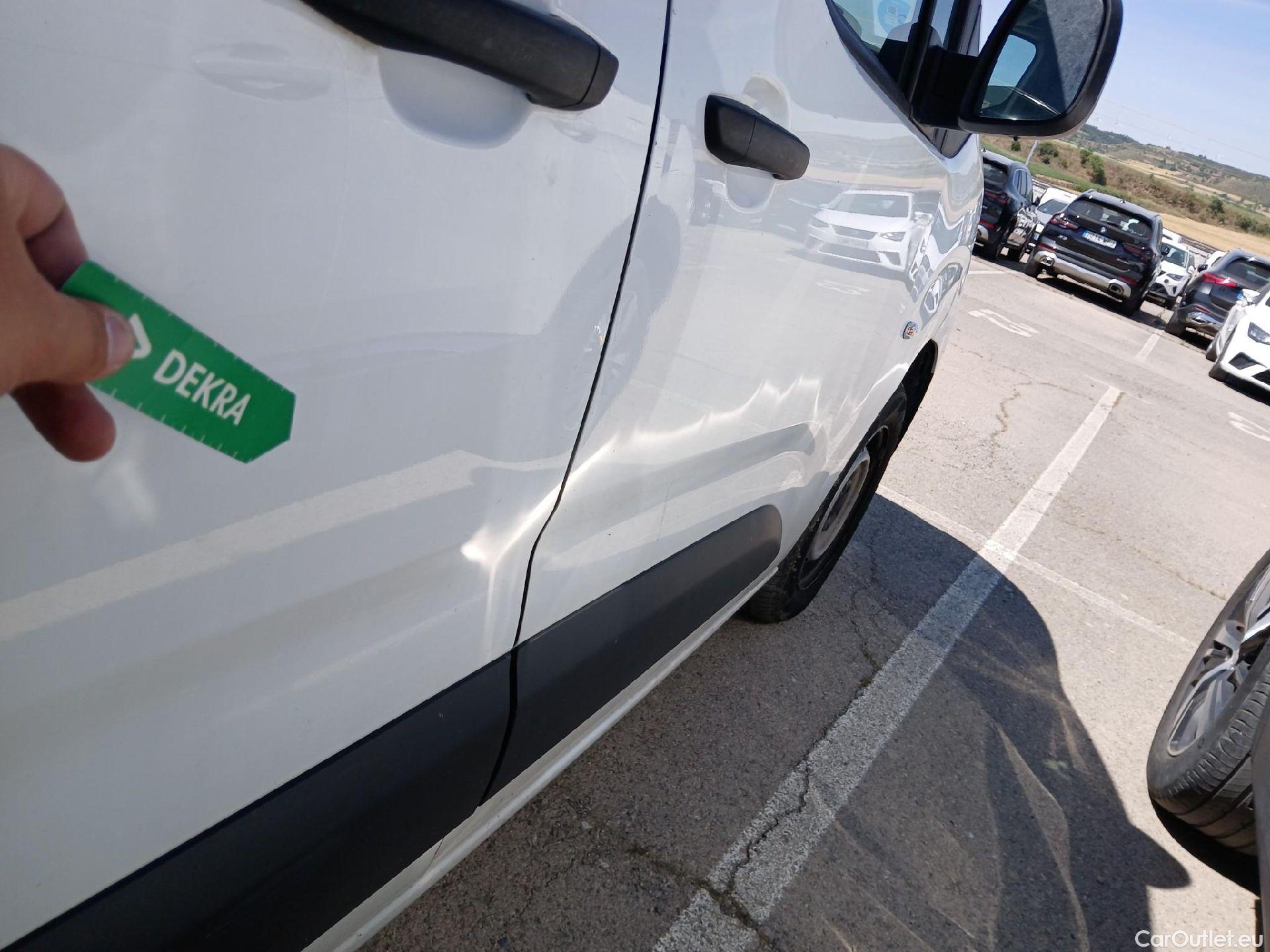  Citroen  Berlingo CITROEN  / 2018 / 4P / furgón derivado de turismo Talla M BlueHDi 100 CLUB #56