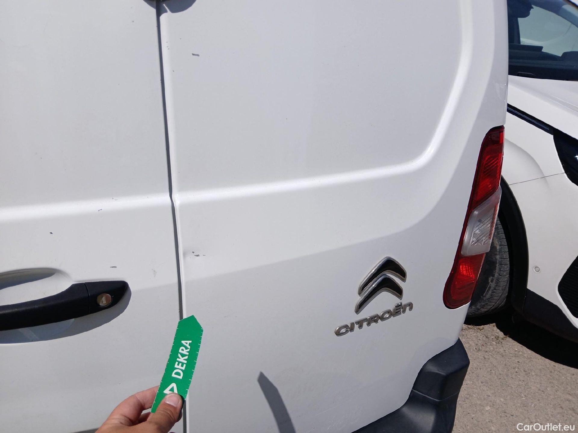  Citroen  Berlingo CITROEN  / 2018 / 4P / furgón derivado de turismo Talla M BlueHDi 100 CLUB #46