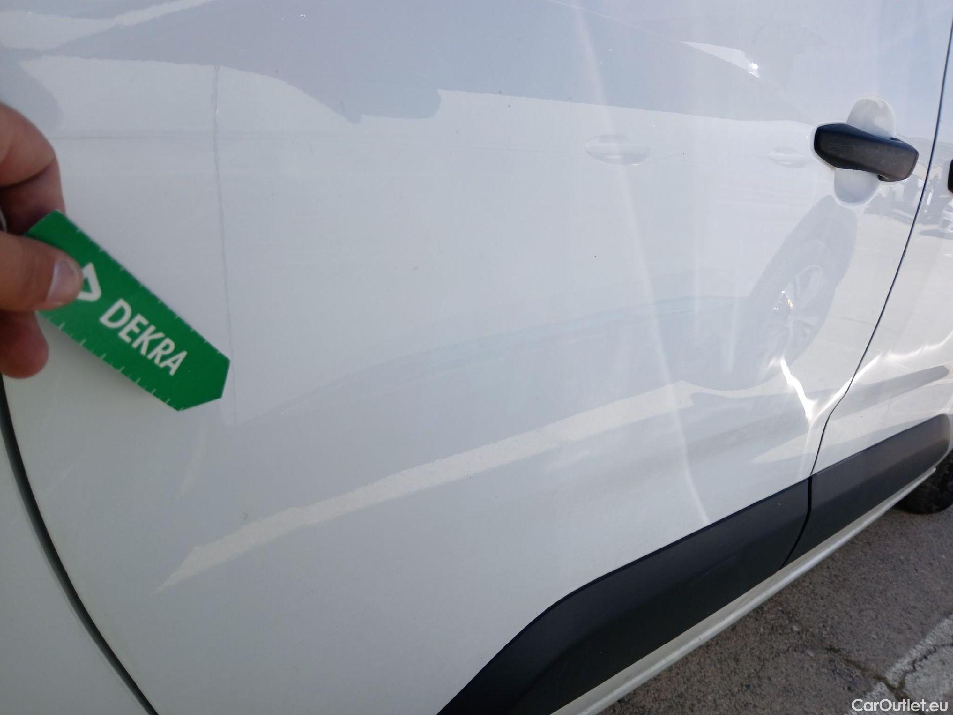 Citroen  Berlingo CITROEN  / 2018 / 4P / furgón derivado de turismo Talla M BlueHDi 100 CLUB #55