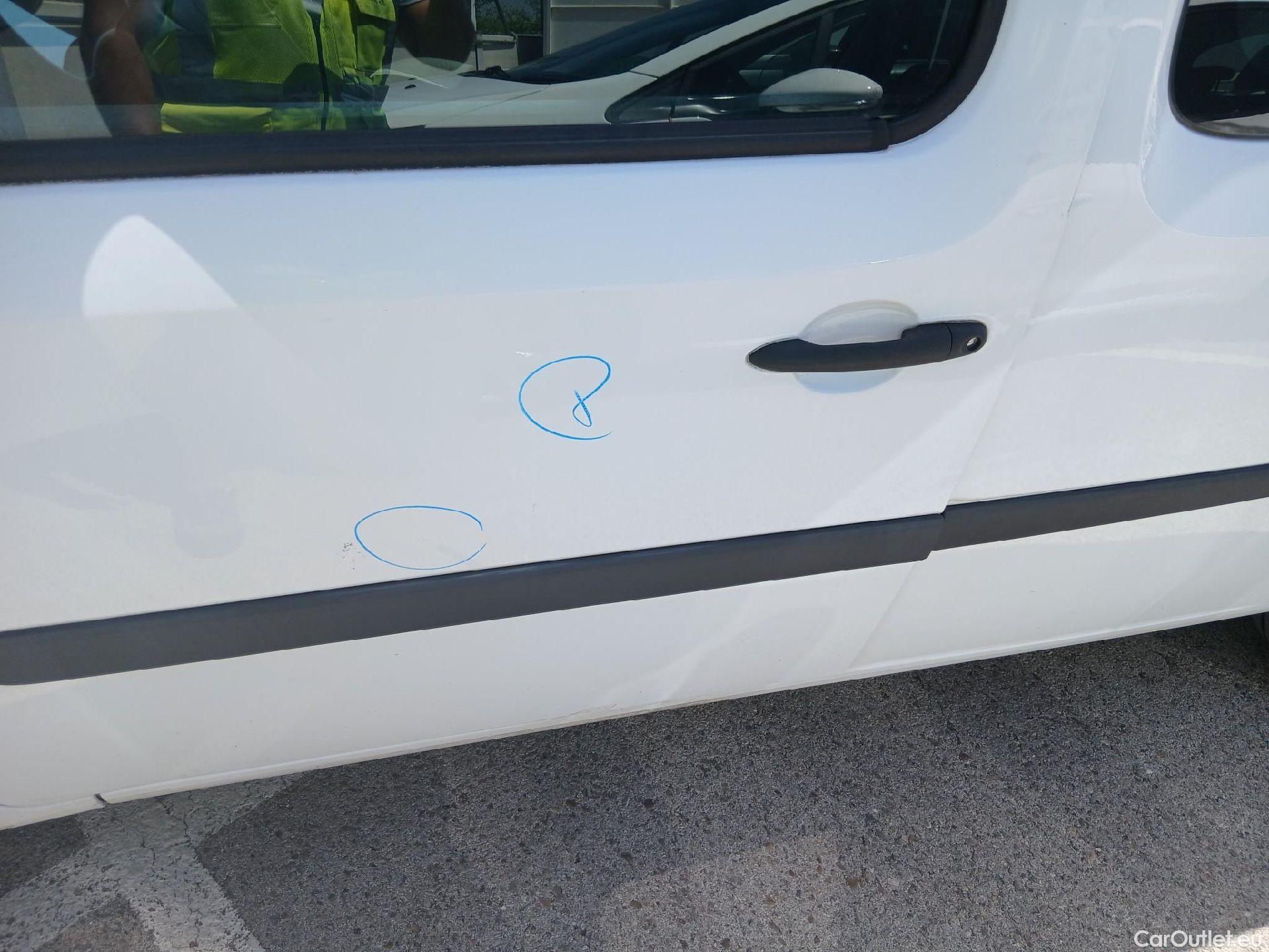  Renault  Kangoo RENAULT  Combi / 2013 / 4P / combi Profes. M1-AF Blue dCi 70 kW(95 CV) -SS) #15