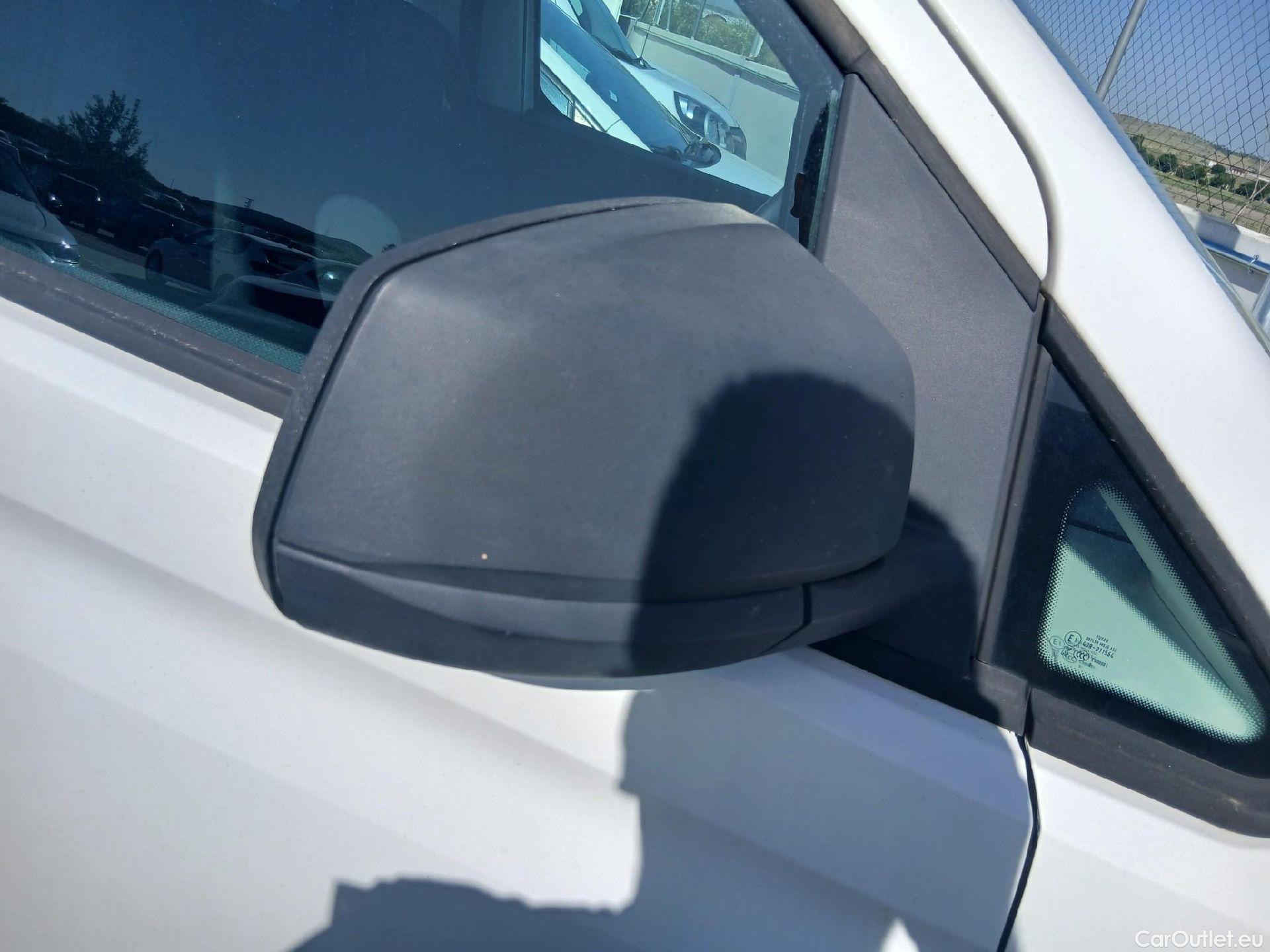  Volkswagen  Caddy VOLKSWAGEN  / 2020 / 4P / combi Kombi 2.0 TDI 75kW (102CV) #40