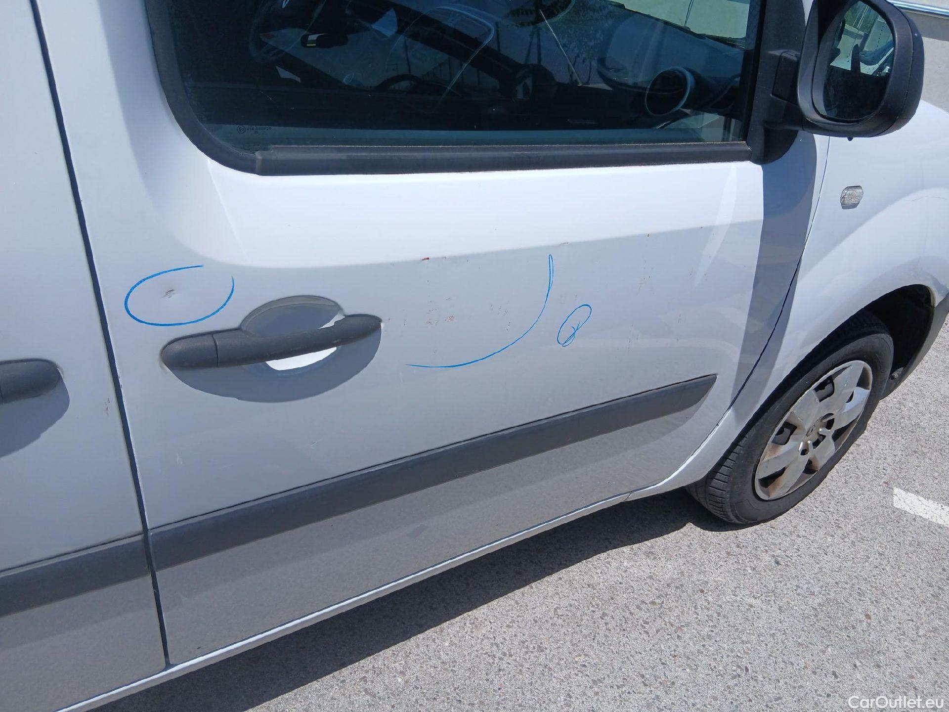  Renault  Kangoo RENAULT  Combi / 2013 / 4P / combi Profes. M1-AF Blue dCi 70 kW(95 CV) -SS) #31