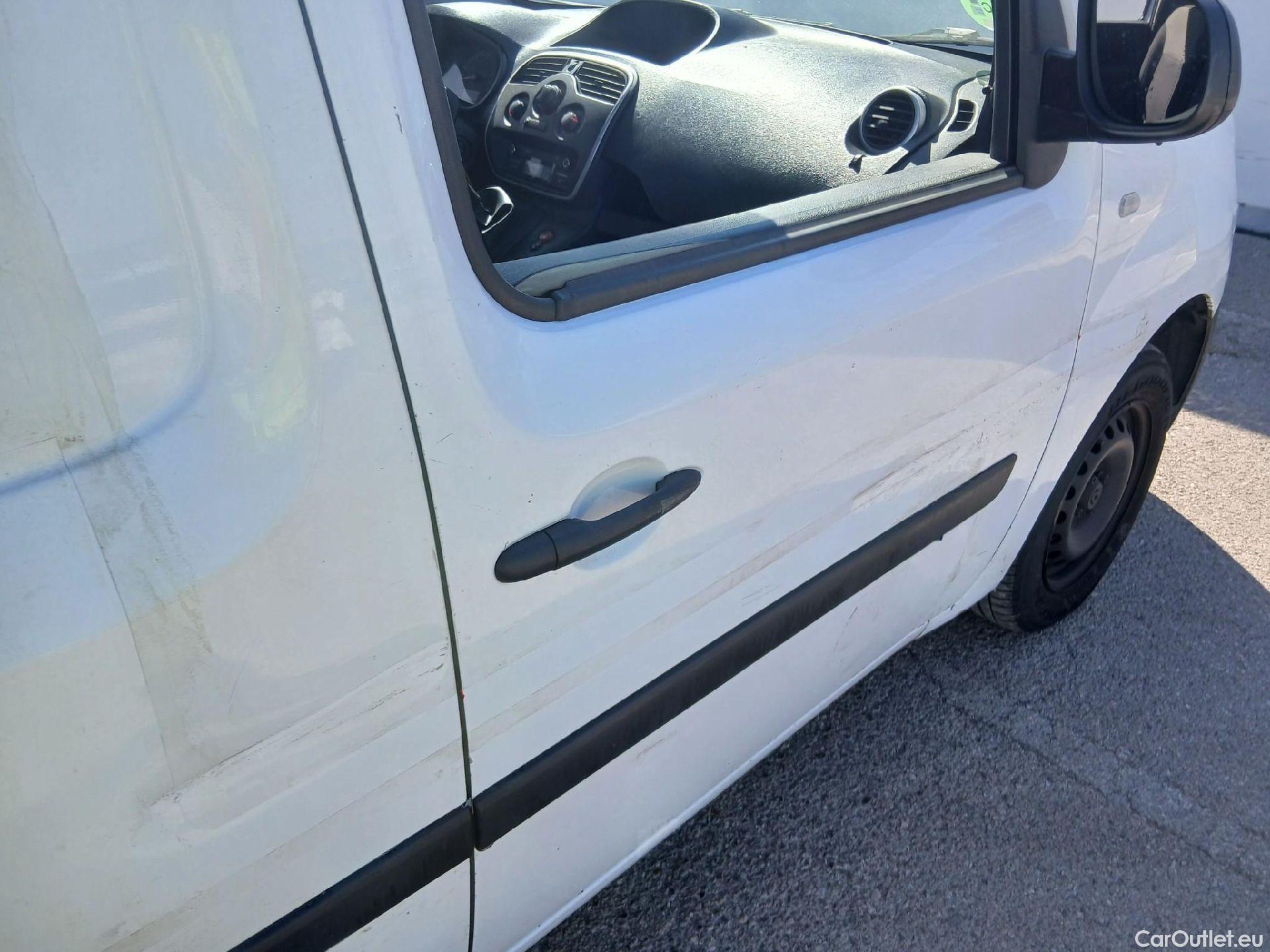  Renault  Kangoo RENAULT  Furgón/2013/3P/furgón derivado de turismo Profesional dCi 55kW (75CV) Euro 6 #23