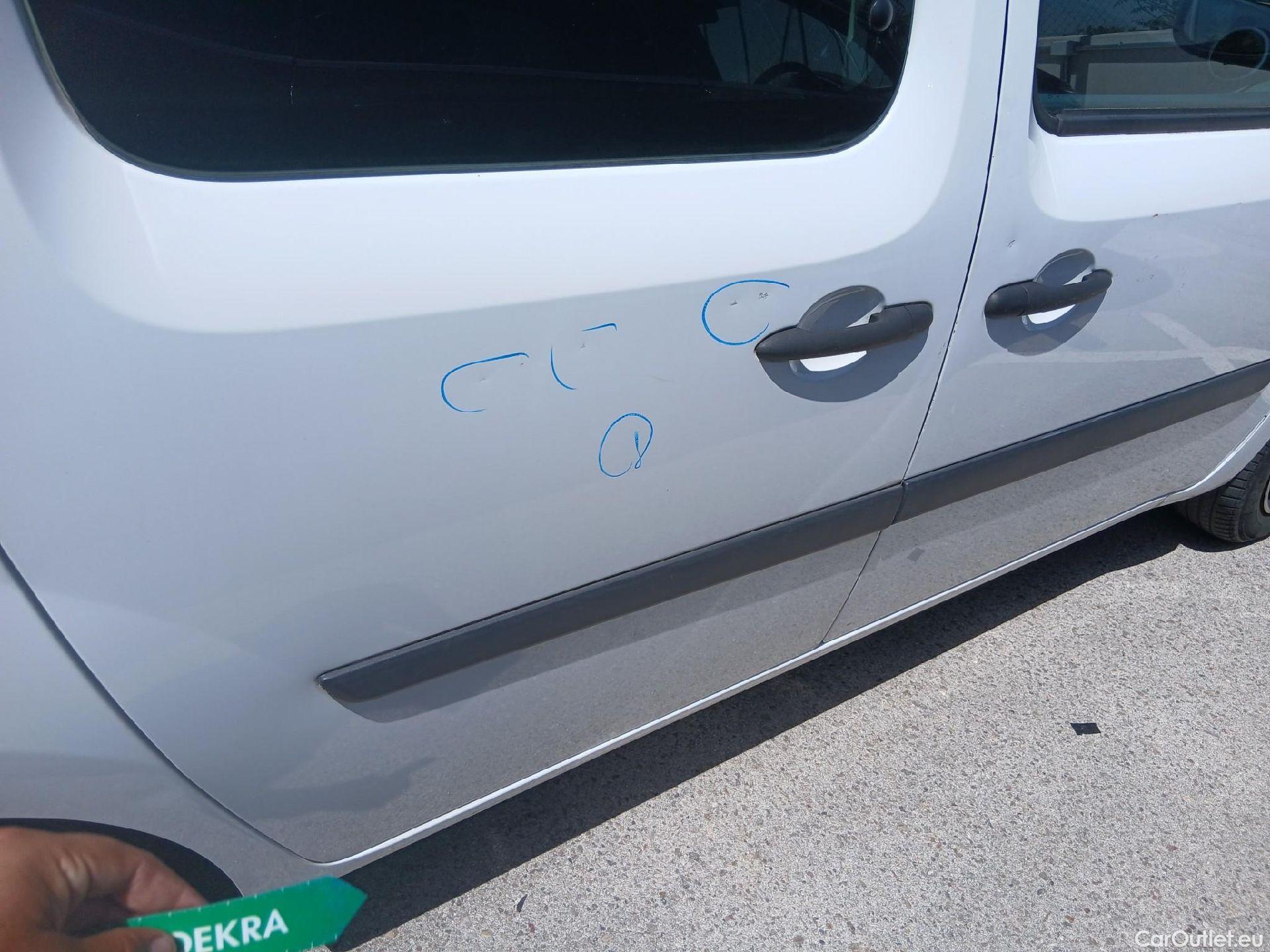  Renault  Kangoo RENAULT  Combi / 2013 / 4P / combi Profes. M1-AF Blue dCi 70 kW(95 CV) -SS) #29