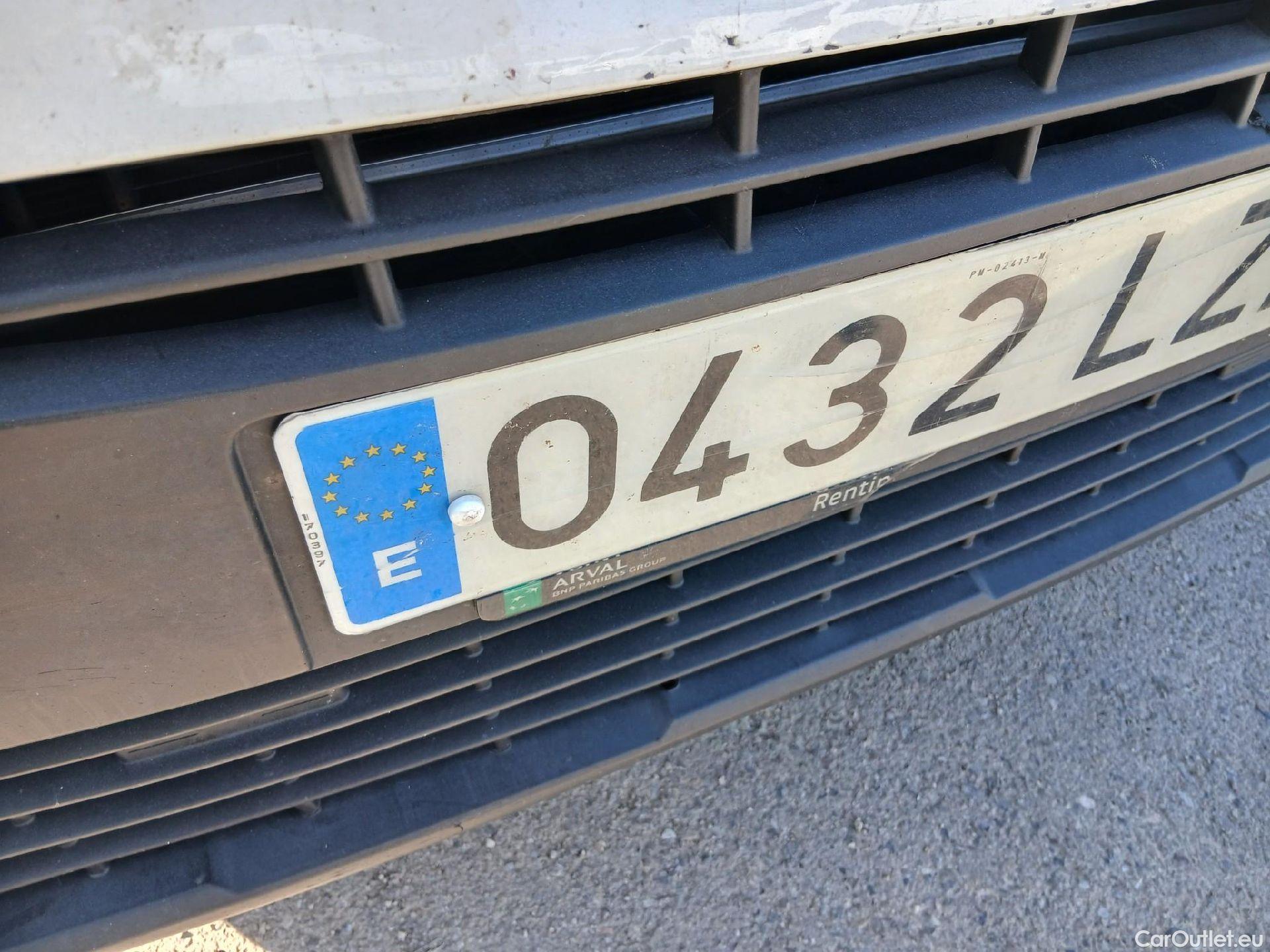  Peugeot  Partner PEUGEOT  / 2018 / 3P / furgón derivado de turismo Pro Standard 600kg BlueHDi 73kW #5