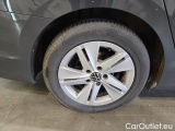  Volkswagen  Golf  2.0 TDI SCR Life Variant #10