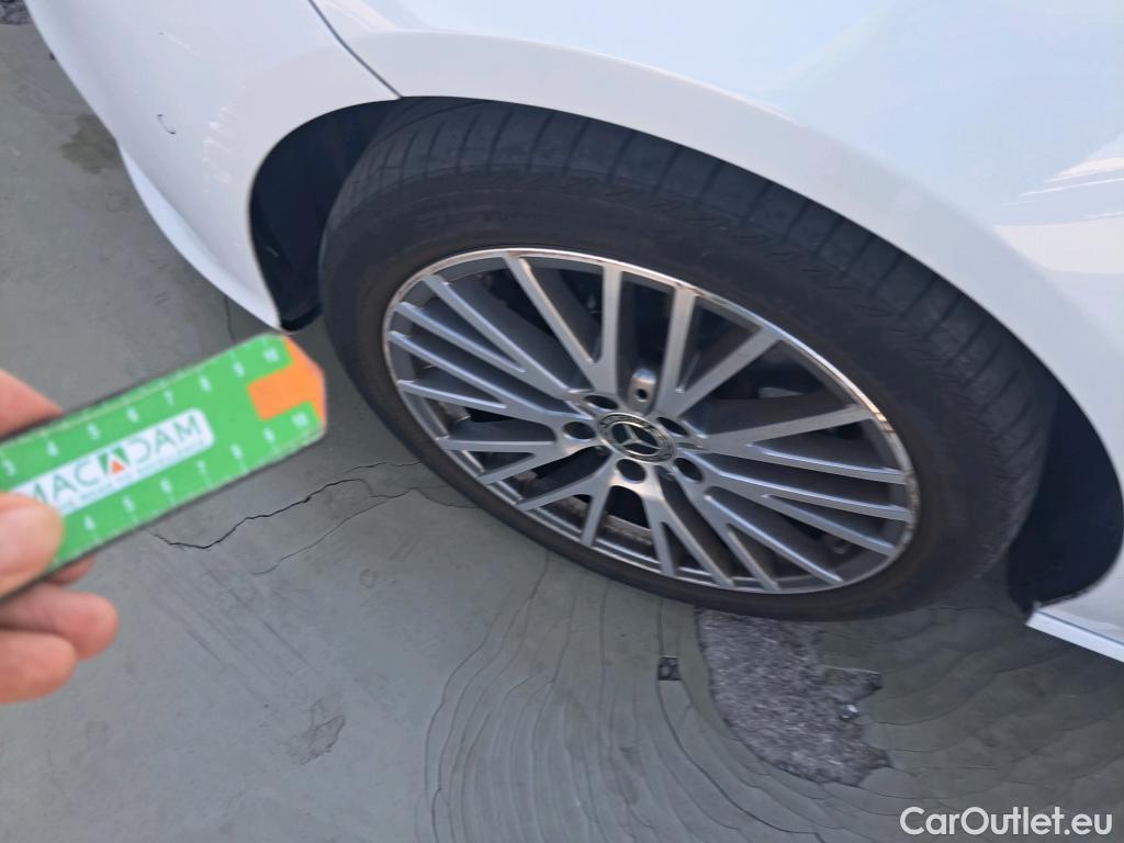  Mercedes  CLA-Klasse MERCEDES-BENZ CLA / 2019 / 4P / coupé CLA 250 e #3
