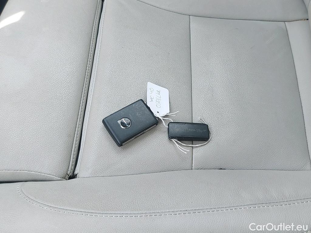  Volvo  XC 40 VOLVO XC40 todoterreno 1.5 T4 Twin Recharge Inscription Auto 180 CV  #4