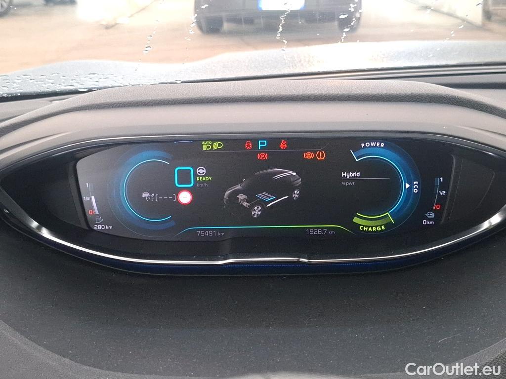  Peugeot  3008 PEUGEOT  / 2020 / 5P / SUV 1.6 HYBRID 225 E-EAT8 GT Pack #44