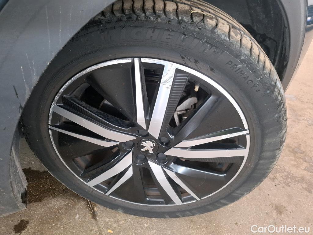  Peugeot  3008 PEUGEOT  / 2020 / 5P / SUV 1.6 HYBRID 225 E-EAT8 GT Pack #23