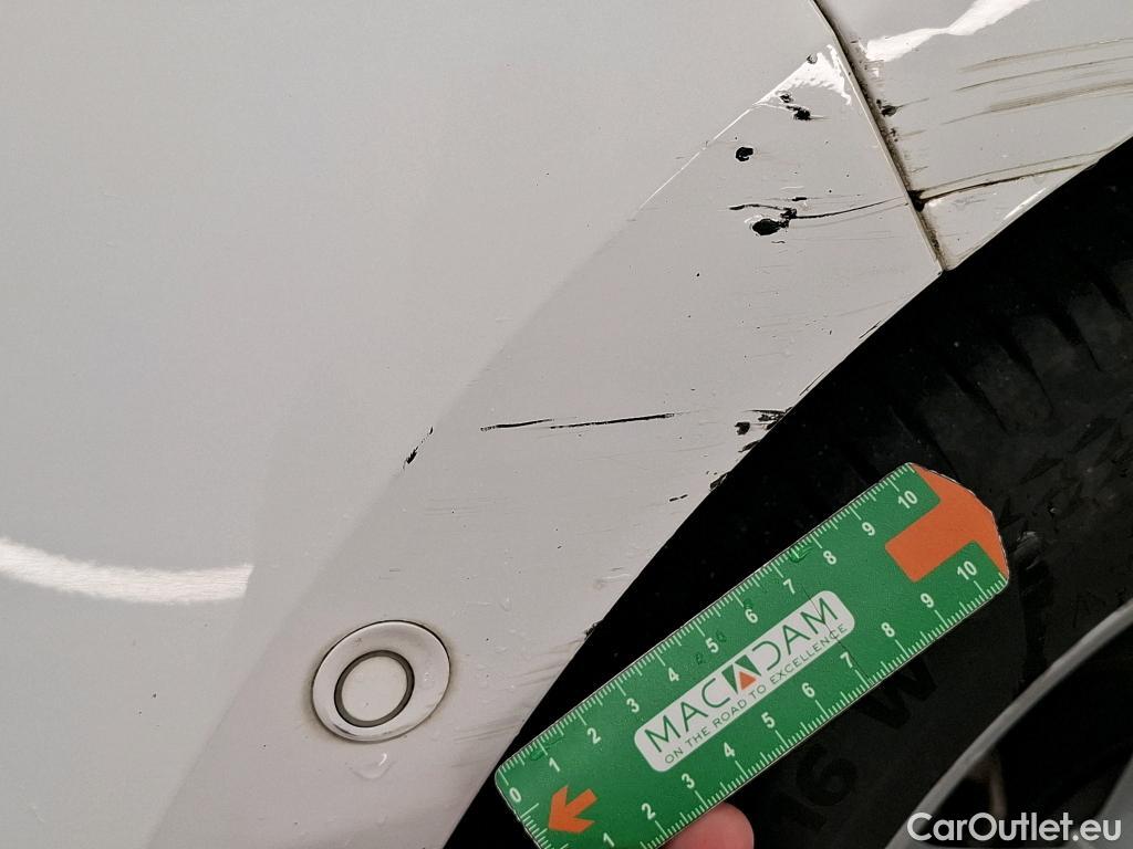  Toyota  Corolla TOYOTA  / 2018 / 5P / Berline Hybride 122h Dynamic Business Stage Acad #8