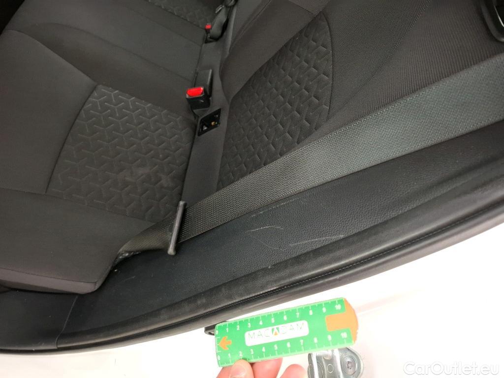  Toyota  Corolla TOYOTA  / 2018 / 5P / Berline Hybride 122h Dynamic Business Stage Acad #22