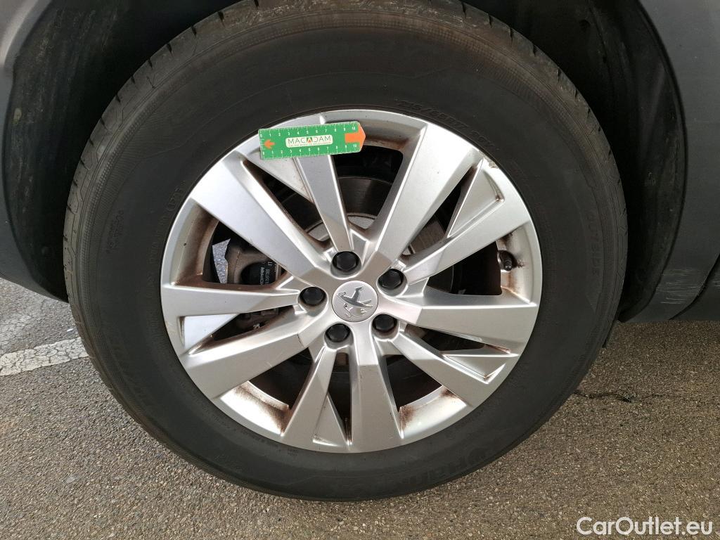  Peugeot  3008  Active Business 1.2 PureTech 130CV BVA8 E6d #62