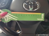  Toyota  C-HR TOYOTA  / 2019 / 5P / SUV 2.0H (184CV) E-CVT LOUNGE #124