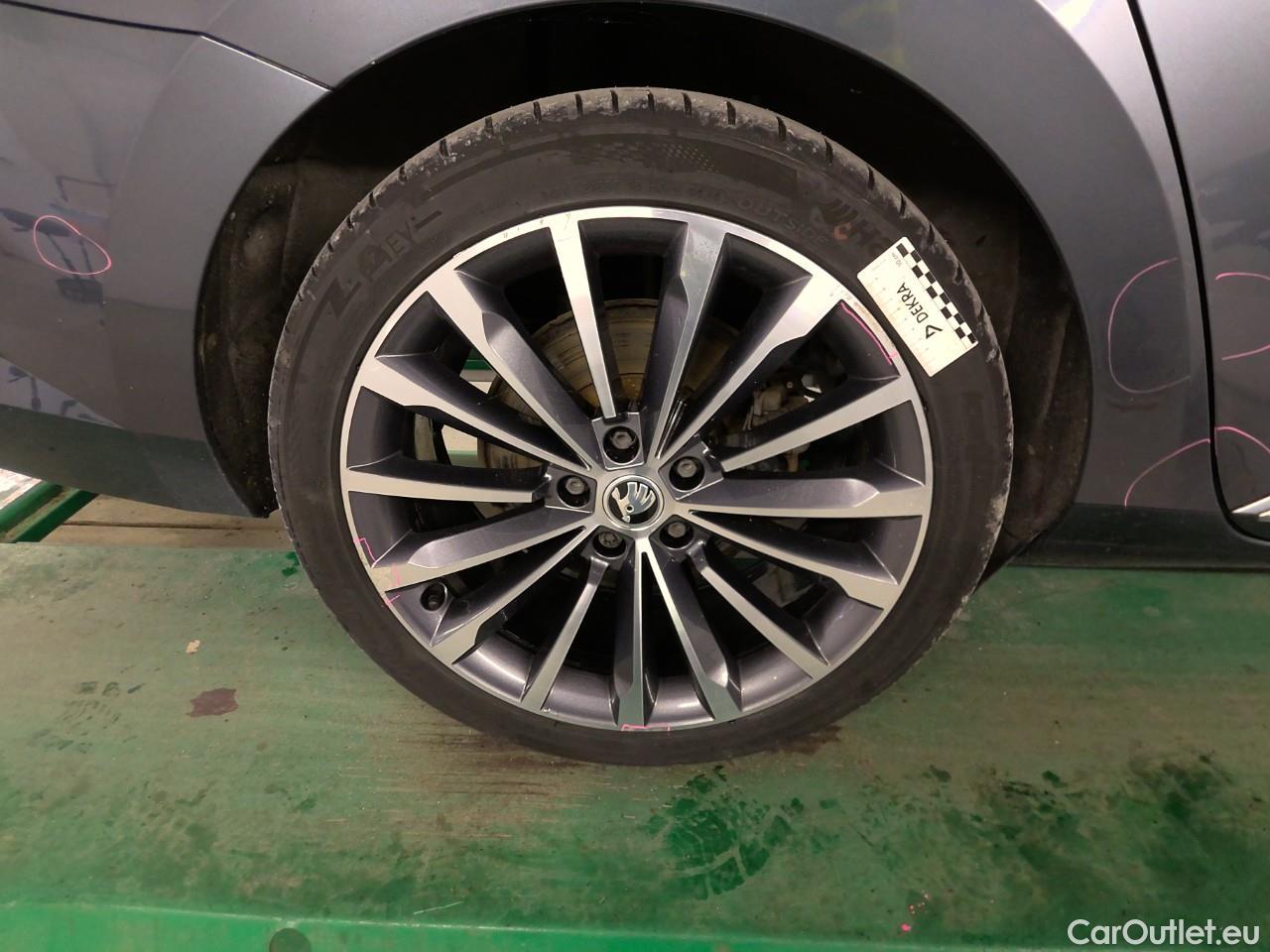  Skoda  Superb Sup.Co.TSI PHEV 218 L&K Aut #32