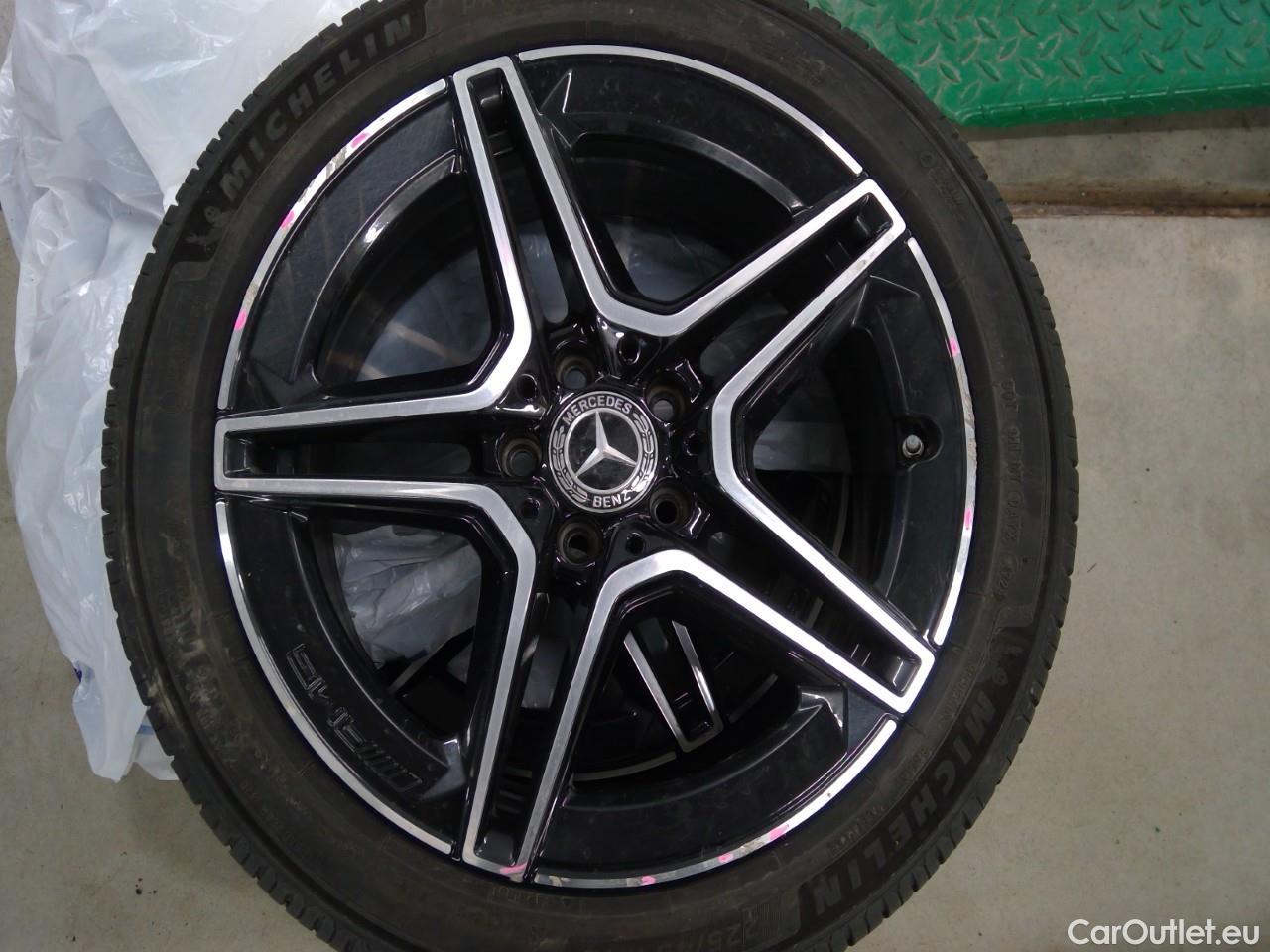  Mercedes  C-Klasse C 300e T SE Edition Aut #1