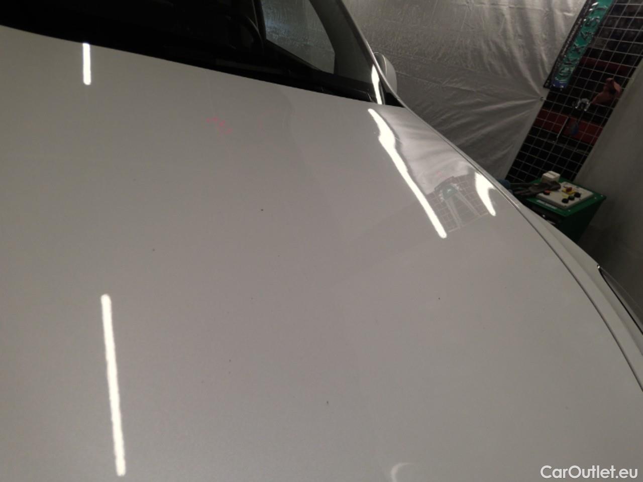  Tesla  Model Y  75kWh Long-Range AWD #26