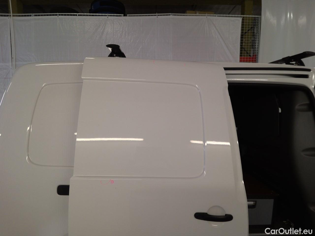  Volkswagen  Caddy  TDI 75 Maxi Aut. #8