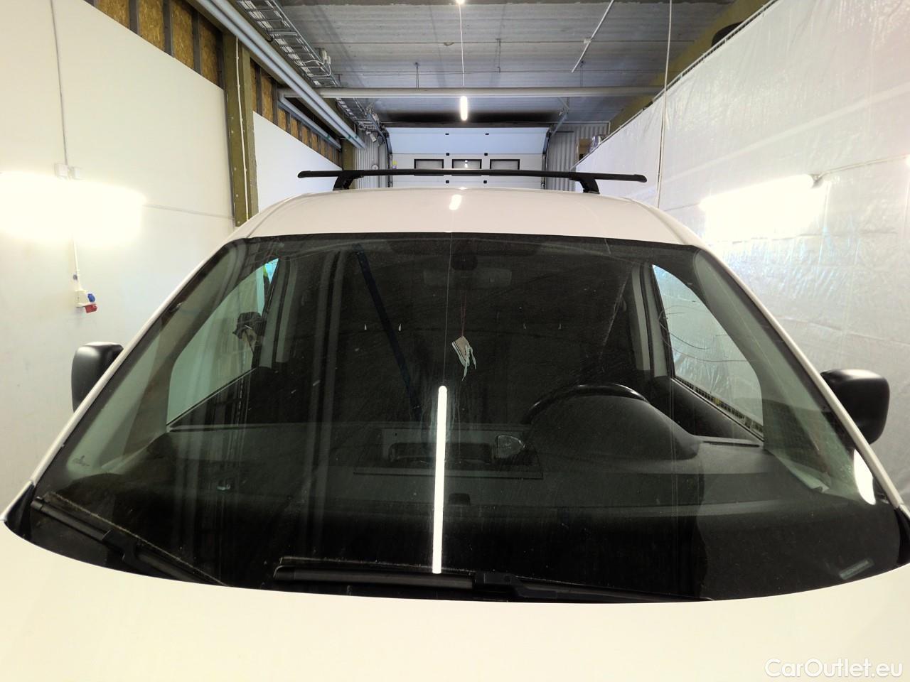  Volkswagen  Caddy  TDI 75 Maxi Aut. #15