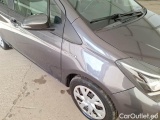  Toyota  Yaris TOYOTA  / 2017 / 5P / BERLINA 1.5 HYBRID BUSINESS #33