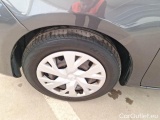  Toyota  Yaris TOYOTA  / 2017 / 5P / BERLINA 1.5 HYBRID BUSINESS #74