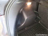  Toyota  Yaris TOYOTA  / 2017 / 5P / BERLINA 1.5 HYBRID BUSINESS #97