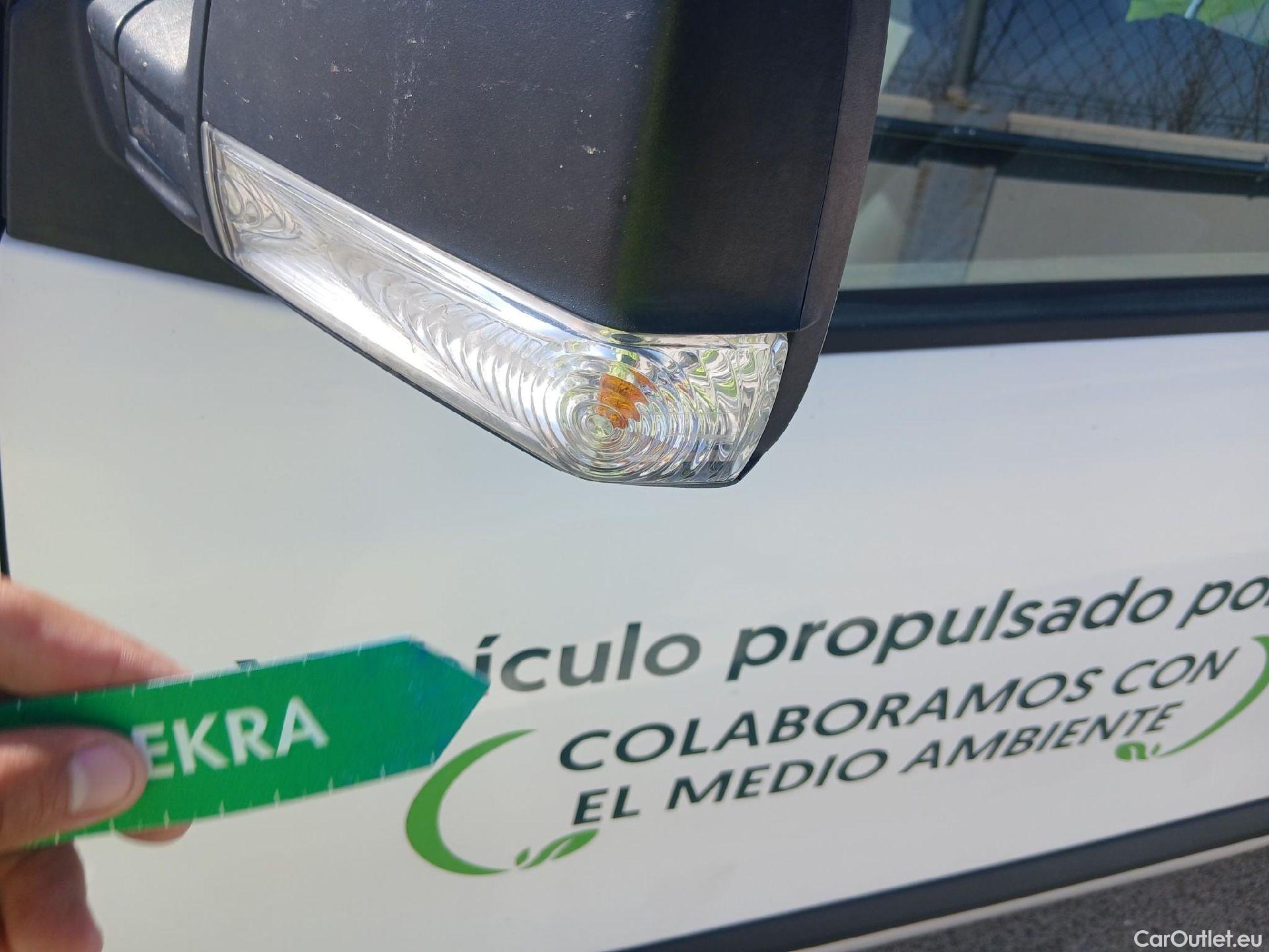  Fiat  Doblo FIAT Doblò Cargo/2015/4P/furgón derivado de turismo Cargo Maxi Base Plus 1.4 Tjet 89kW GNC #18