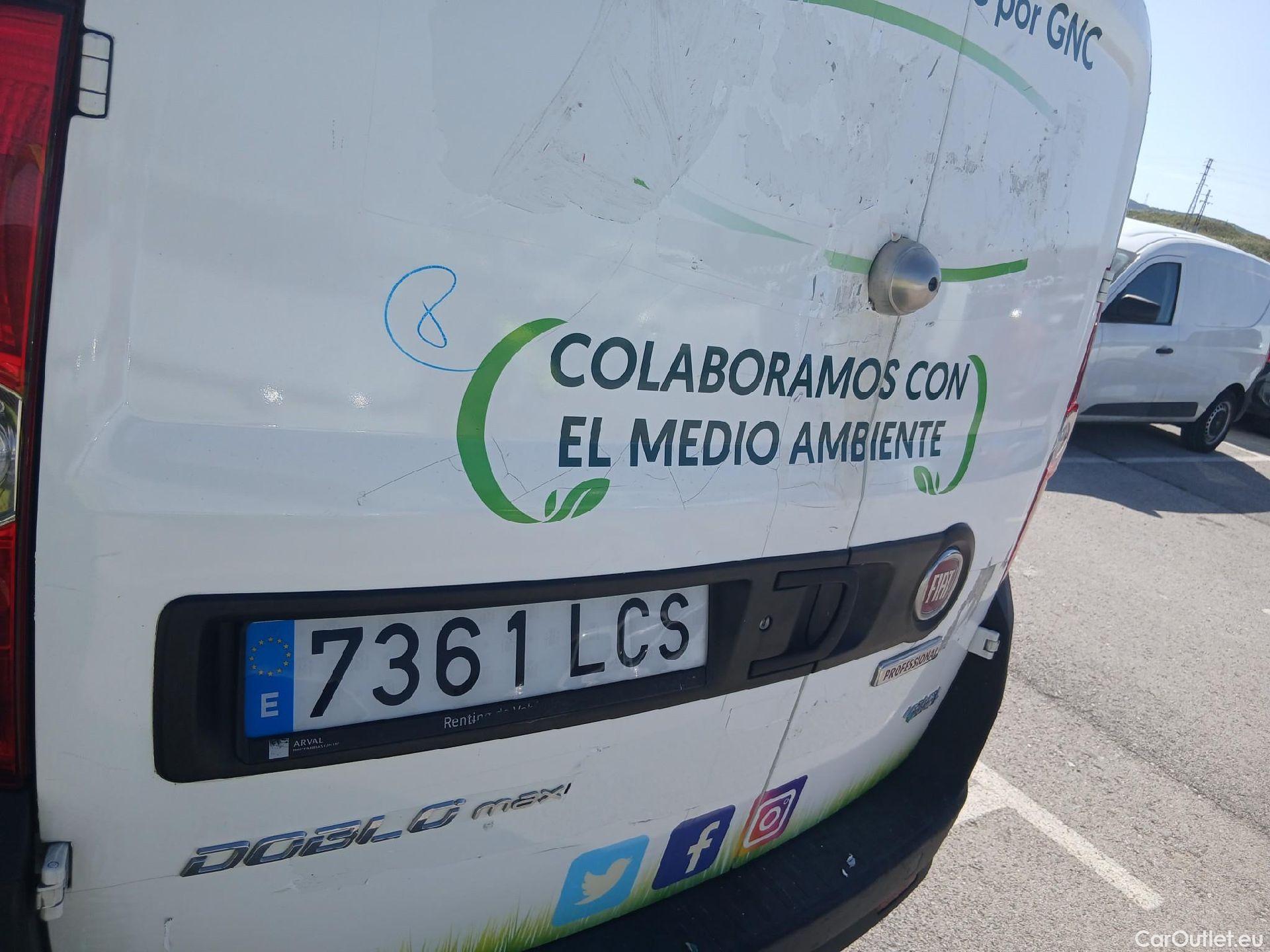  Fiat  Doblo FIAT Doblò Cargo/2015/4P/furgón derivado de turismo Cargo Maxi Base Plus 1.4 Tjet 89kW GNC #25