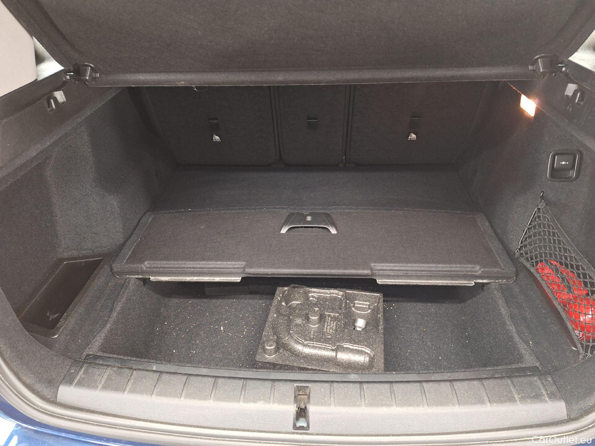  Bmw  X1 BMW,  FL'19, BMW  xDrive18dA (100 kW) 5d #29