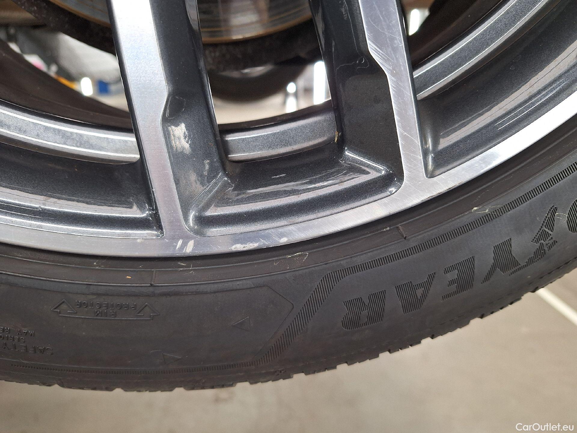  Bmw  Serie 5 BMW, 5-serie To FL'20, BMW 5 Reeks Touring 520i Aut. (120 kW) 5d #37