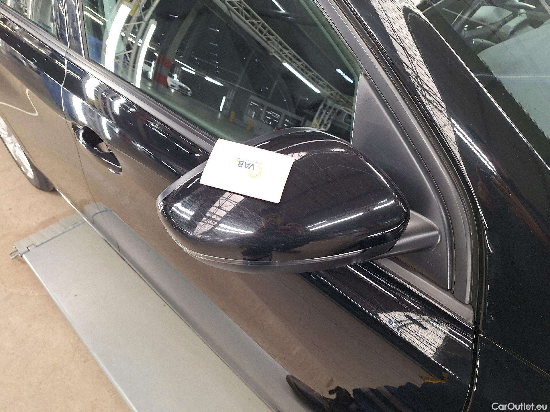  Peugeot  308 Peugeot,  SW FL'17, Peugeot  SW 1.5 BlueHDi 130 S&S Active Pack 5d #36
