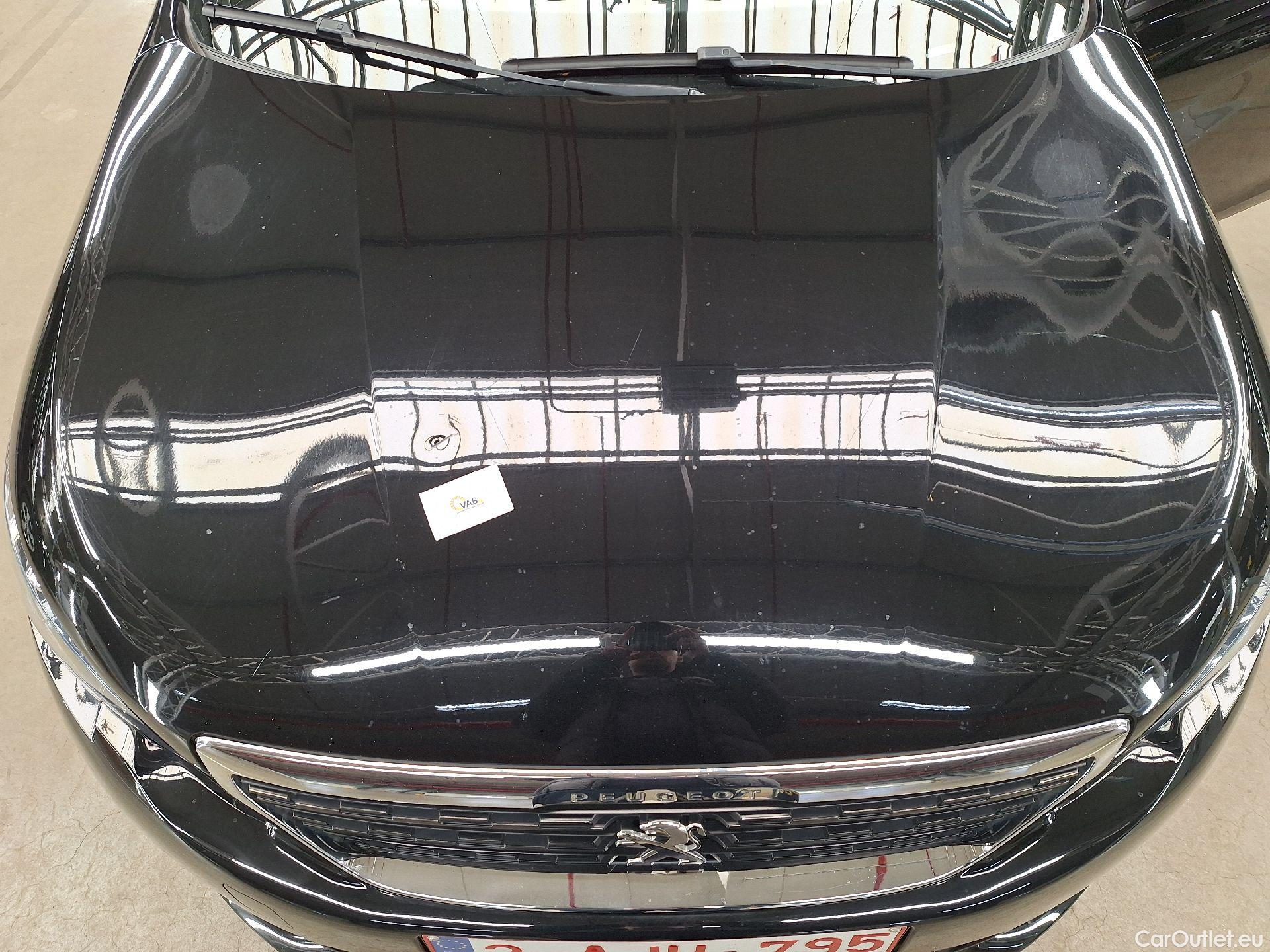  Peugeot  308 Peugeot,  SW FL'17, Peugeot  SW 1.5 BlueHDi 130 S&S Active Pack 5d #1