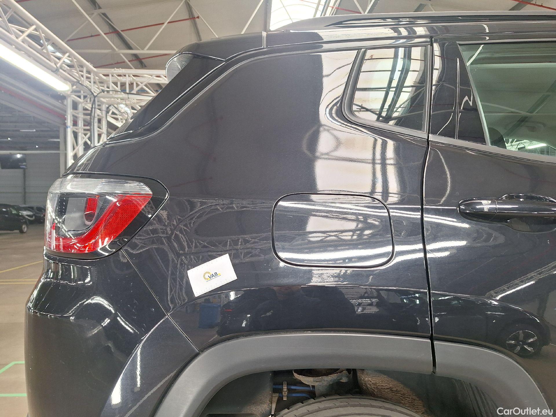  Jeep  Compass Jeep,  '17, Jeep  1.3 Turbo T4 130 4x2 MTX Black Star 5 #46
