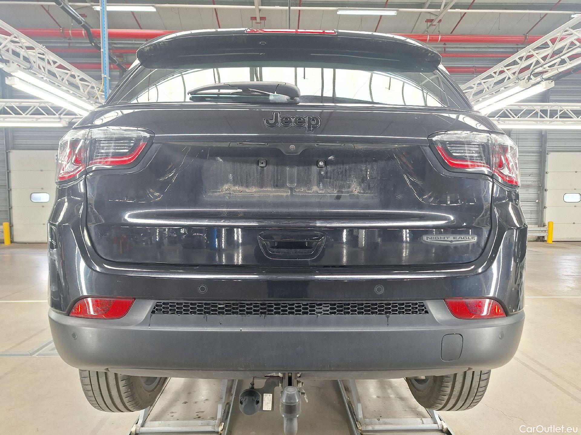  Jeep  Compass Jeep,  '17, Jeep  1.3 Turbo T4 130 4x2 MTX Black Star 5 #41