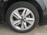  Volkswagen  Golf  VOLKSWAGEN / 2019 / 5P / BERLINA 2.0 TDI SCR 110KW LIFE DSG #17