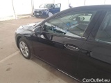  Volkswagen  Golf  VOLKSWAGEN / 2019 / 5P / BERLINA 2.0 TDI SCR 110KW LIFE DSG #86