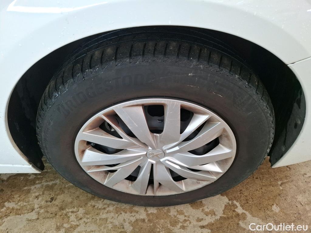  Peugeot  208  Premium 1.5 HDi 100CV BVM6 E6d #1
