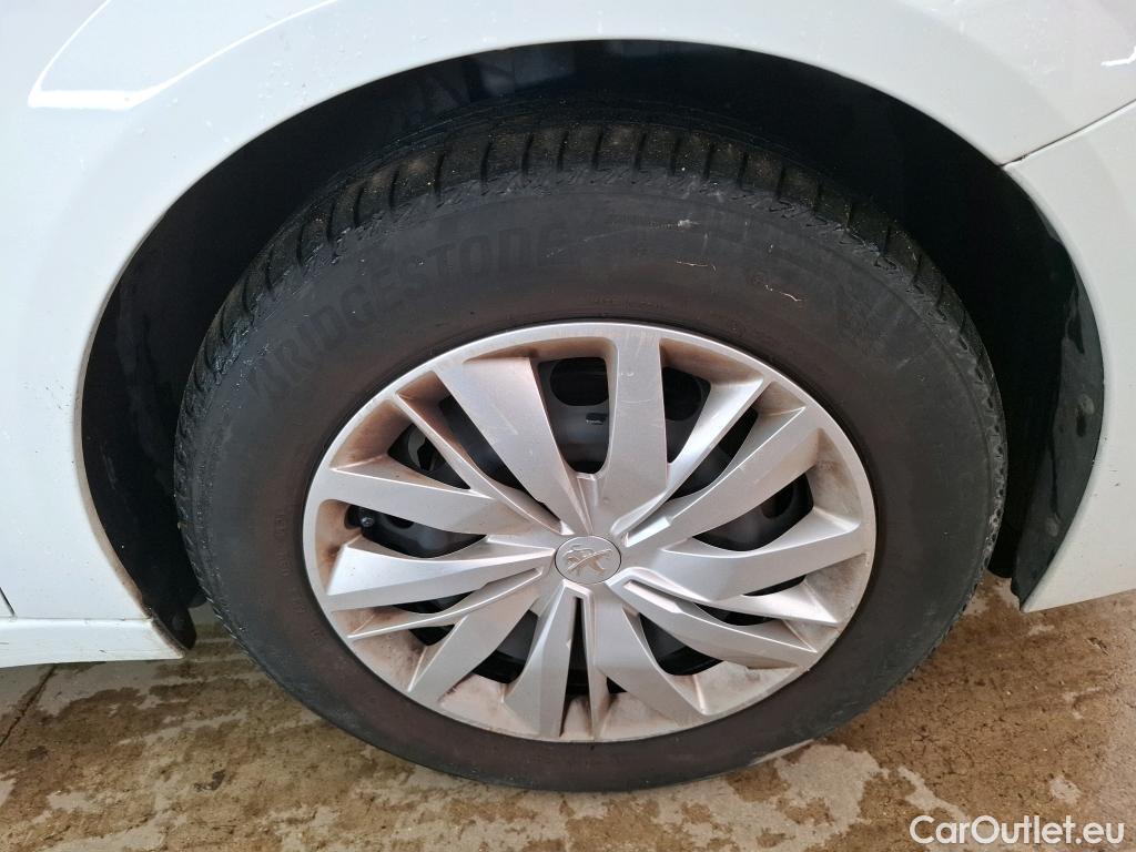  Peugeot  208  Premium 1.5 HDi 100CV BVM6 E6d #2