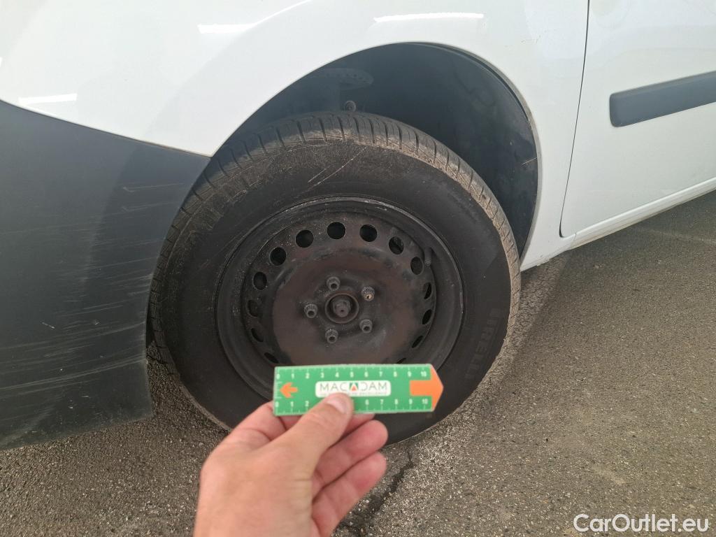  Renault  Kangoo  Express Extra (Série Spéciale) 1.5 dCi 90CV BVM5 E6 #36