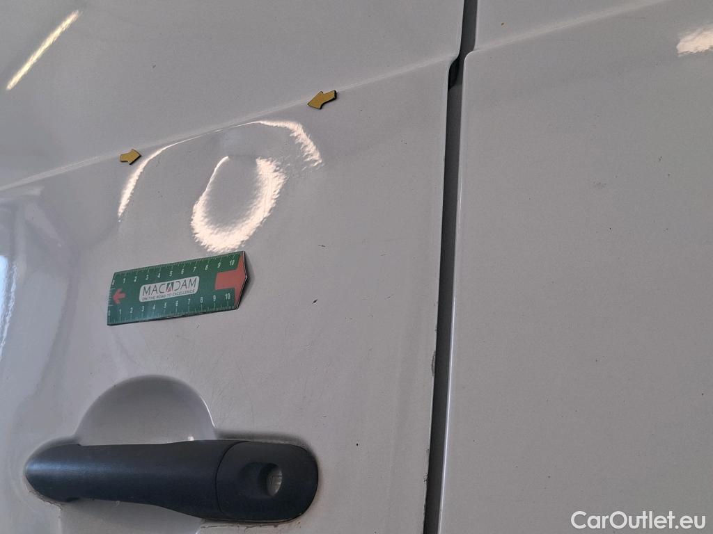  Renault  Kangoo  Express Extra (Série Spéciale) 1.5 dCi 90CV BVM5 E6 #17