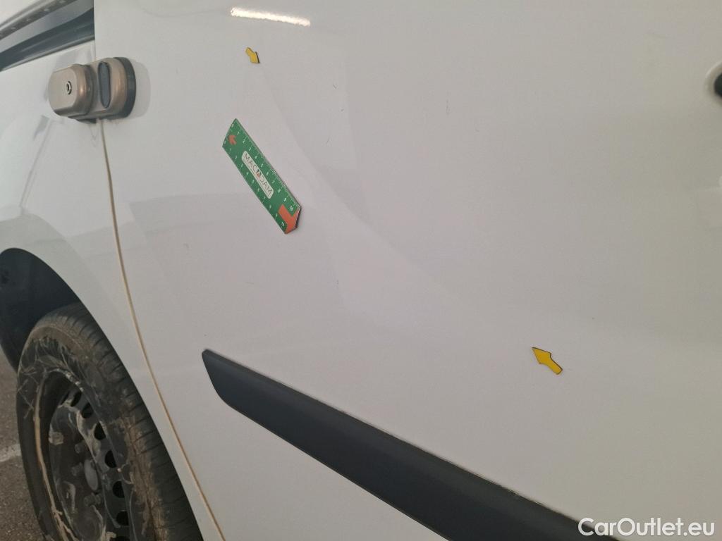  Renault  Kangoo  Express Extra (Série Spéciale) 1.5 dCi 90CV BVM5 E6 #4