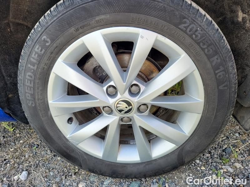  Skoda  Octavia  Lim.  (5E3)(03.2017->)  1.5TSI 110 Ambition #5