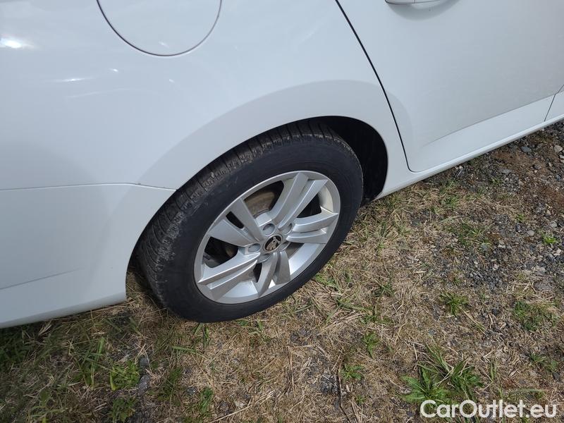  Skoda  Fabia  Combi (2015) Com.1.0TSI 70 Ambition 5d #11